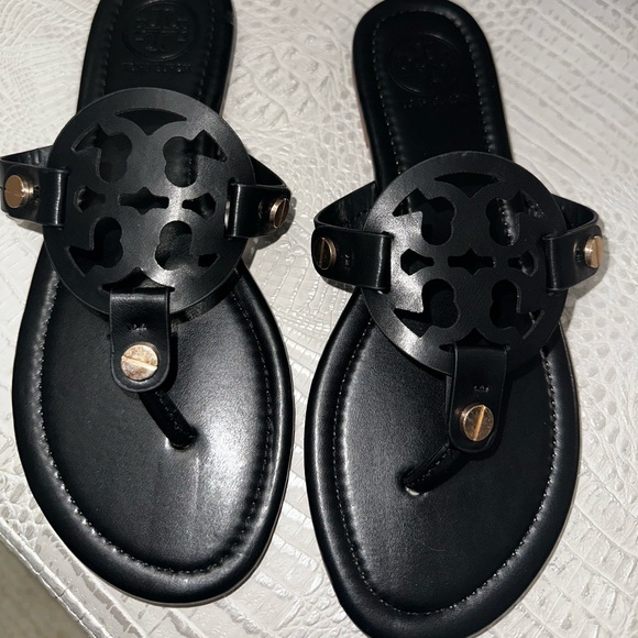 Tory Burch sandals - Picture 2 of 3